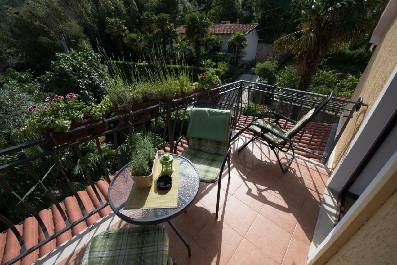Apartments Villa Zara Lovran Exterior foto